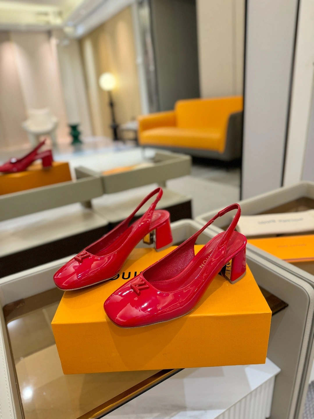 COCO-- 8V 1AGTYO Calfskin goatskin Heel height：5.5CM item:E-X158D4132
